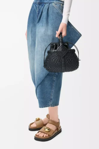 Mini Diamond Round Basket-väska i kalvskinn Svart
