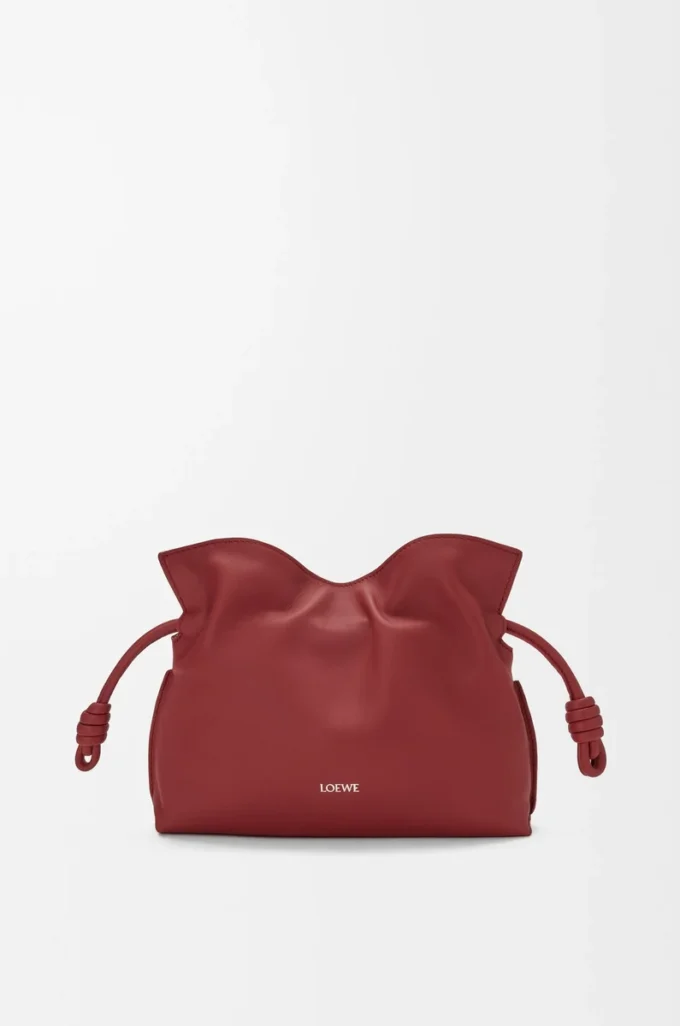 Mini Flamenco-clutch i nappa-kalvskinn Burnt Red Mini Flamenco-clutch i nappa-kalvskinn Burnt Red