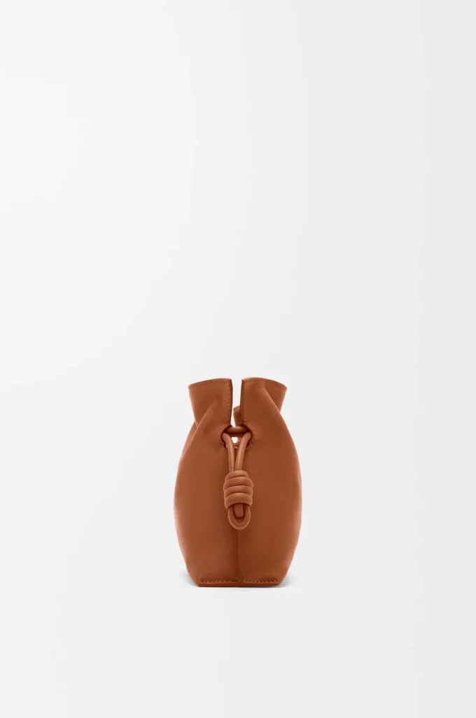 Mini Flamenco-clutch i nappa kalvskinn Squirrel