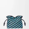 Mini Flamenco-clutch i nappa-lammskinn Dark Ink/Sky Blue Mini Flamenco-clutch i nappa-lammskinn Dark Ink/Sky Blue