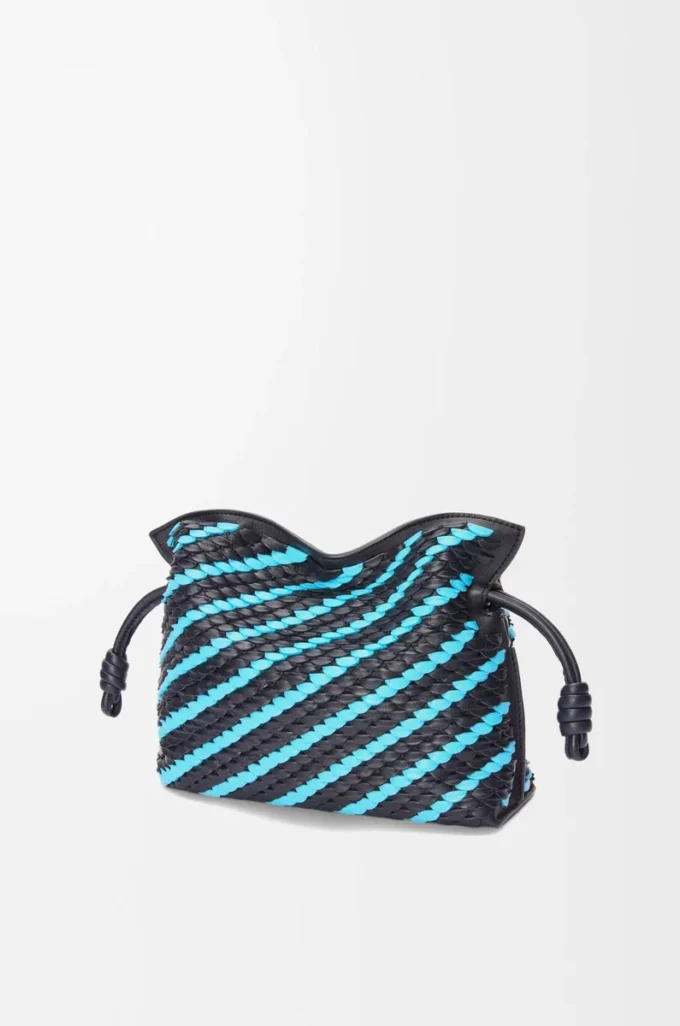 Mini Flamenco-clutch i nappa-lammskinn Dark Ink/Sky Blue Mini Flamenco-clutch i nappa-lammskinn Dark Ink/Sky Blue