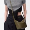 Mini Hammock hobo i klassiskt kalvskinn Dark Khaki Mini Hammock hobo i klassiskt kalvskinn Dark Khaki