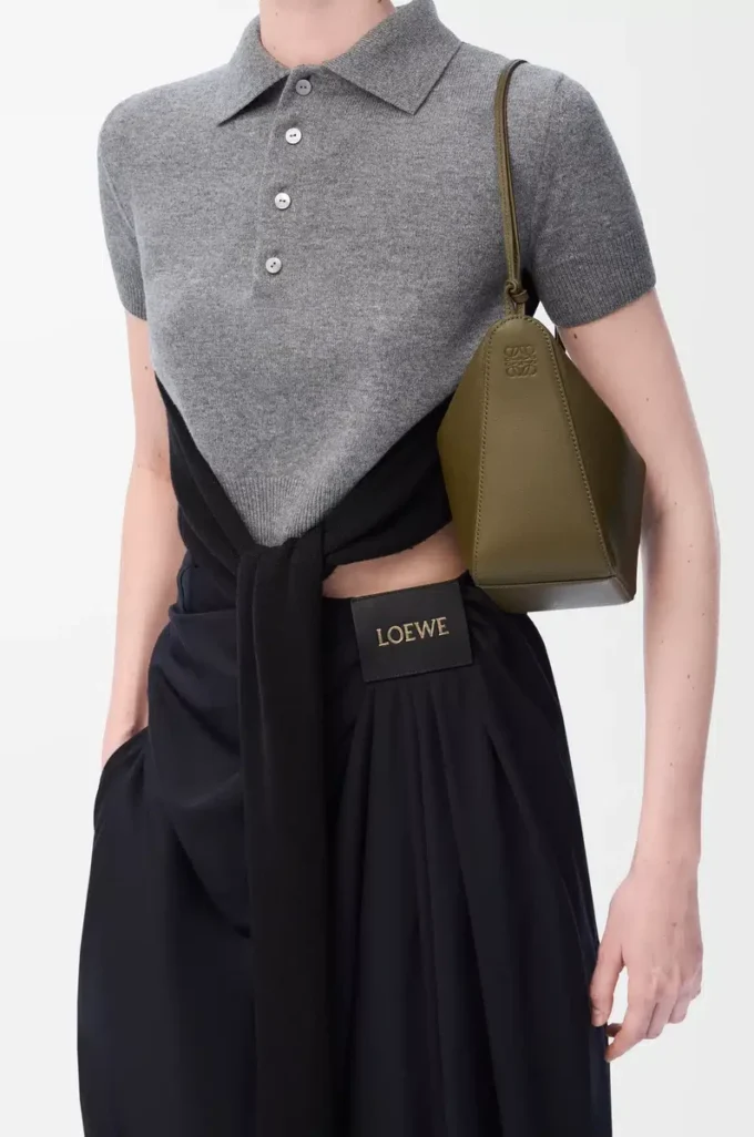 Mini Hammock hobo i klassiskt kalvskinn Dark Khaki Mini Hammock hobo i klassiskt kalvskinn Dark Khaki