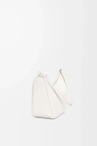 Mini Hammock hobo i klassiskt kalvskinn Soft White