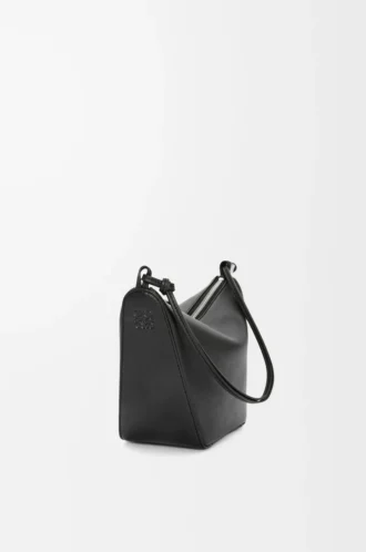 Mini Hammock hobo i klassiskt kalvskinn, svart