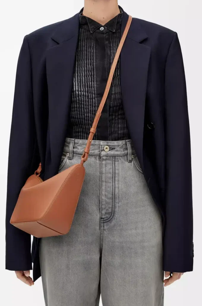 Mini Hammock hobo i klassiskt kalvskinn Tan Mini Hammock hobo i klassiskt kalvskinn Tan