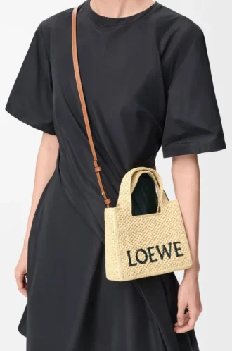 Mini LOEWE Font-väska i raffia, naturfärgad