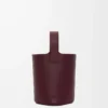 Mini Pebble-hinkväska i mjukt kalvskinn, mörk burgundy Mini Pebble-hinkväska i mjukt kalvskinn, mörk burgundy