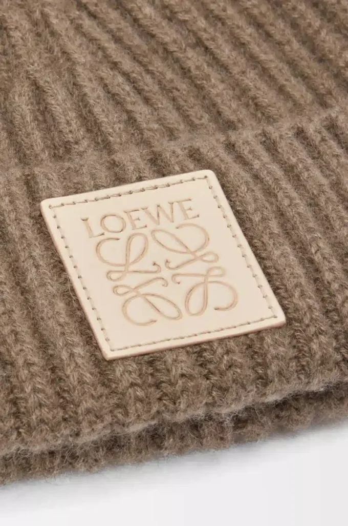 Mössa i kashmir Beige Mössa i kashmir Beige