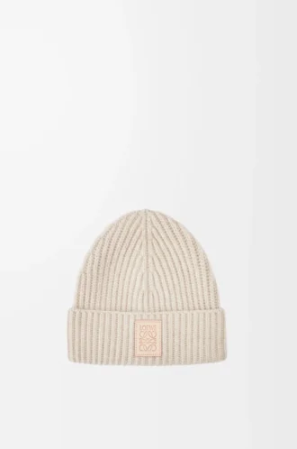 Mössa i kashmir, ljusbeige