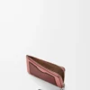Myntkortfodral i mjukt kornat kalvskinn Blush/Mahogany Myntkortfodral i mjukt kornat kalvskinn Blush/Mahogany