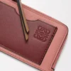 Myntkortfodral i mjukt kornat kalvskinn Blush/Mahogany Myntkortfodral i mjukt kornat kalvskinn Blush/Mahogany