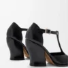 Onda T-bar-pumps i borstat kalvskinn Svart Onda T-bar-pumps i borstat kalvskinn Svart