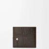 Panta bifold plånbok i glänsande kalvskinn Vintage Brown Panta bifold plånbok i glänsande kalvskinn Vintage Brown