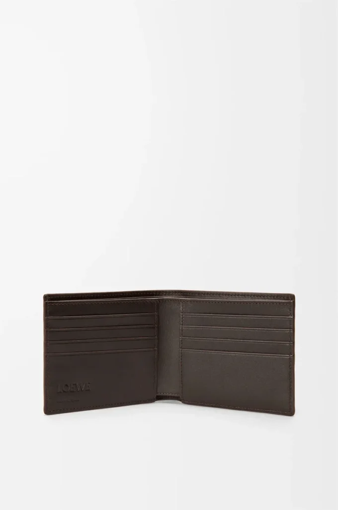 Panta bifold plånbok i glänsande kalvskinn Vintage Brown Panta bifold plånbok i glänsande kalvskinn Vintage Brown