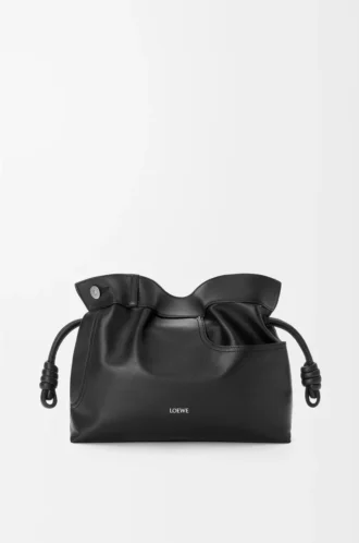 Panta medium Flamenco-clutch i glänsande kalvskinn Svart
