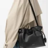 Panta medium Flamenco-clutch i glänsande kalvskinn Svart Panta medium Flamenco-clutch i glänsande kalvskinn Svart