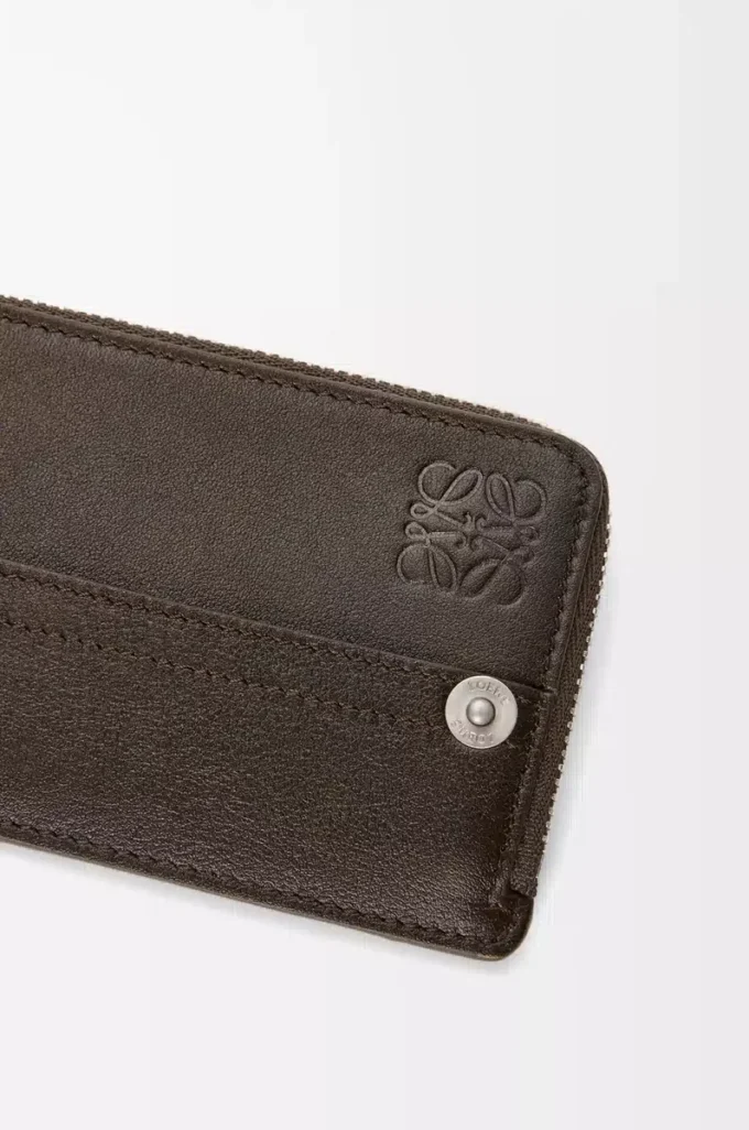 Panta myntkortshållare i glänsande kalvskinn Vintage Brown Panta myntkortshållare i glänsande kalvskinn Vintage Brown