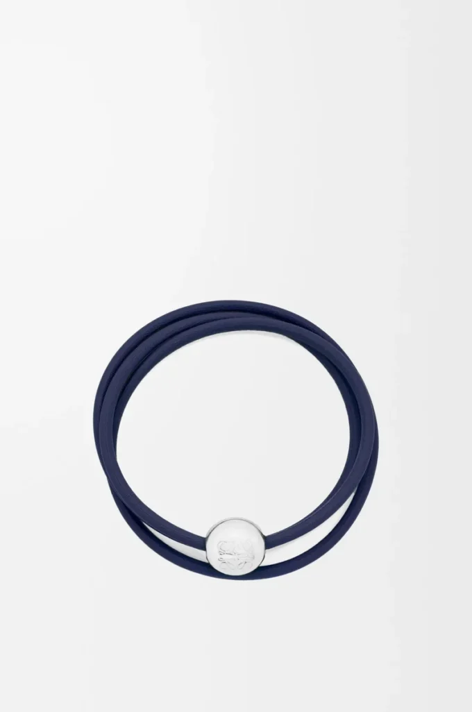 Pebble-armband i kalvskinn, abyssblått Pebble-armband i kalvskinn, abyssblått