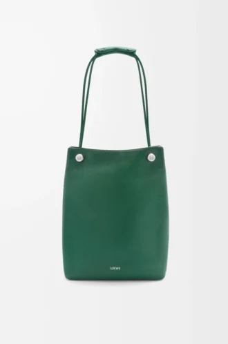 Pebble hobo i mjukt kornat kalvskinn Evergreen