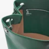 Pebble hobo i mjukt kornat kalvskinn Evergreen Pebble hobo i mjukt kornat kalvskinn Evergreen
