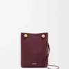 Pebble-påse i slätt kalvskinn Dark Burgundy Pebble-påse i slätt kalvskinn Dark Burgundy