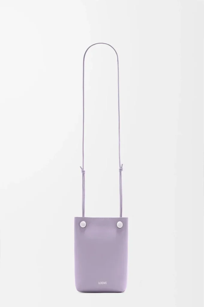 Pebble-påse i slätt kalvskinn, Dirty Mauve Pebble-påse i slätt kalvskinn, Dirty Mauve