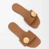 Pebble-sandaler i mjukt kalvskinn, ek Pebble-sandaler i mjukt kalvskinn, ek