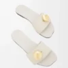 Pebble-sandaler i mjukt kalvskinn Sea Salt Pebble-sandaler i mjukt kalvskinn Sea Salt