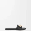 Pebble-sandaler i mjukt kalvskinn, svarta Pebble-sandaler i mjukt kalvskinn, svarta