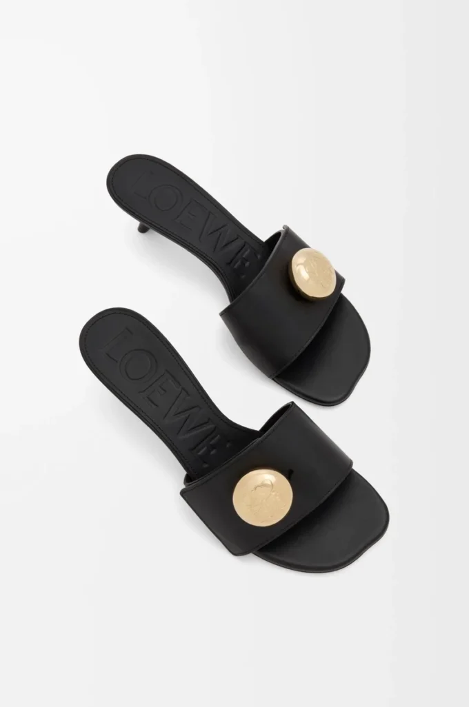 Pebble-sandaler i mjukt kalvskinn, svarta Pebble-sandaler i mjukt kalvskinn, svarta