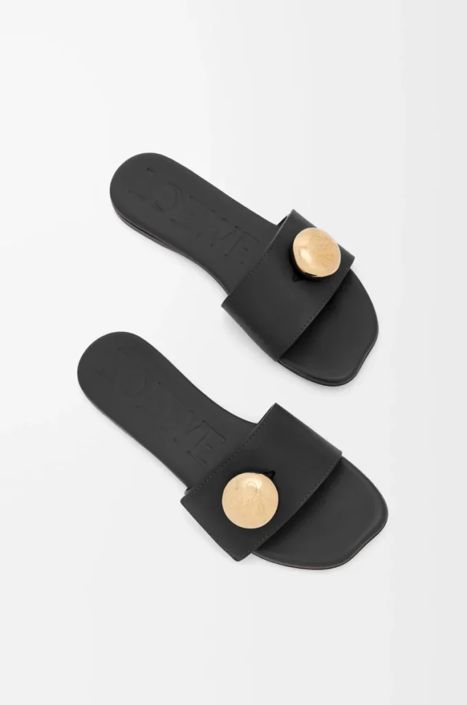 Pebble-sandaler i mjukt kalvskinn, svarta Pebble-sandaler i mjukt kalvskinn, svarta