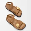 Pebble-sandaler med mjukt kalvskinn i färgen Oak Pebble-sandaler med mjukt kalvskinn i färgen Oak