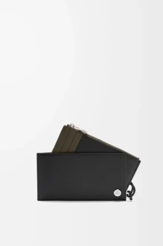 Pebble Slider-kortficka i glänsande nappakalvskinn, svart/mörk khaki