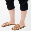 Petal Anagram-sandaler i mjukt kalvskinn Camel Petal Anagram-sandaler i mjukt kalvskinn Camel