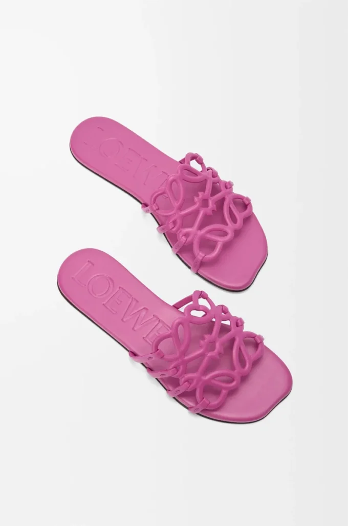 Petal Anagram-sandaler i mjukt kalvskinn, fuchsia Petal Anagram-sandaler i mjukt kalvskinn, fuchsia