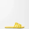 Petal Anagram-sandaler i mjukt kalvskinn, gula Petal Anagram-sandaler i mjukt kalvskinn, gula