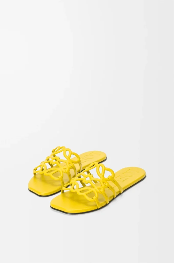 Petal Anagram-sandaler i mjukt kalvskinn, gula Petal Anagram-sandaler i mjukt kalvskinn, gula