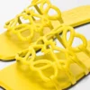 Petal Anagram-sandaler i mjukt kalvskinn, gula Petal Anagram-sandaler i mjukt kalvskinn, gula