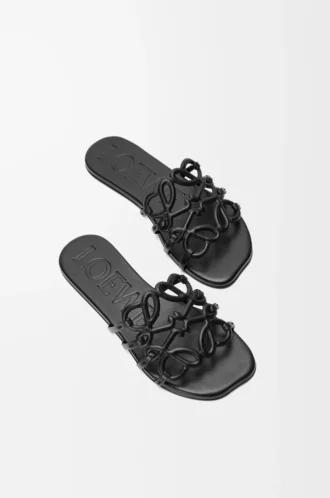 Petal Anagram-sandaler i mjukt kalvskinn, svarta