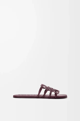Petal Anagram-tofflor i mjukt kalvskinn Mörk burgundy