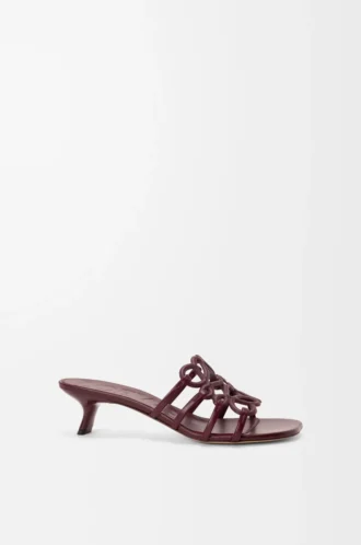 Petal Anagram-tofflor i mjukt kalvskinn Mörk burgundy