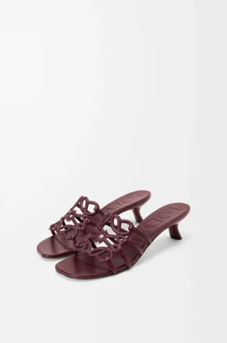 Petal Anagram-tofflor i mjukt kalvskinn Mörk burgundy