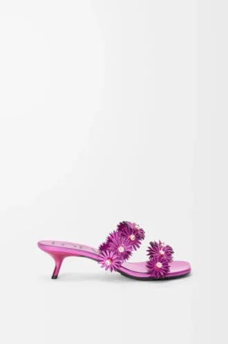 Petal Flower-sandaler i kalvskinn och kristaller, fuchsia