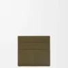 Öppen korthållare i texturerat klassiskt kalvskinn Dark Khaki Öppen korthållare i texturerat klassiskt kalvskinn Dark Khaki