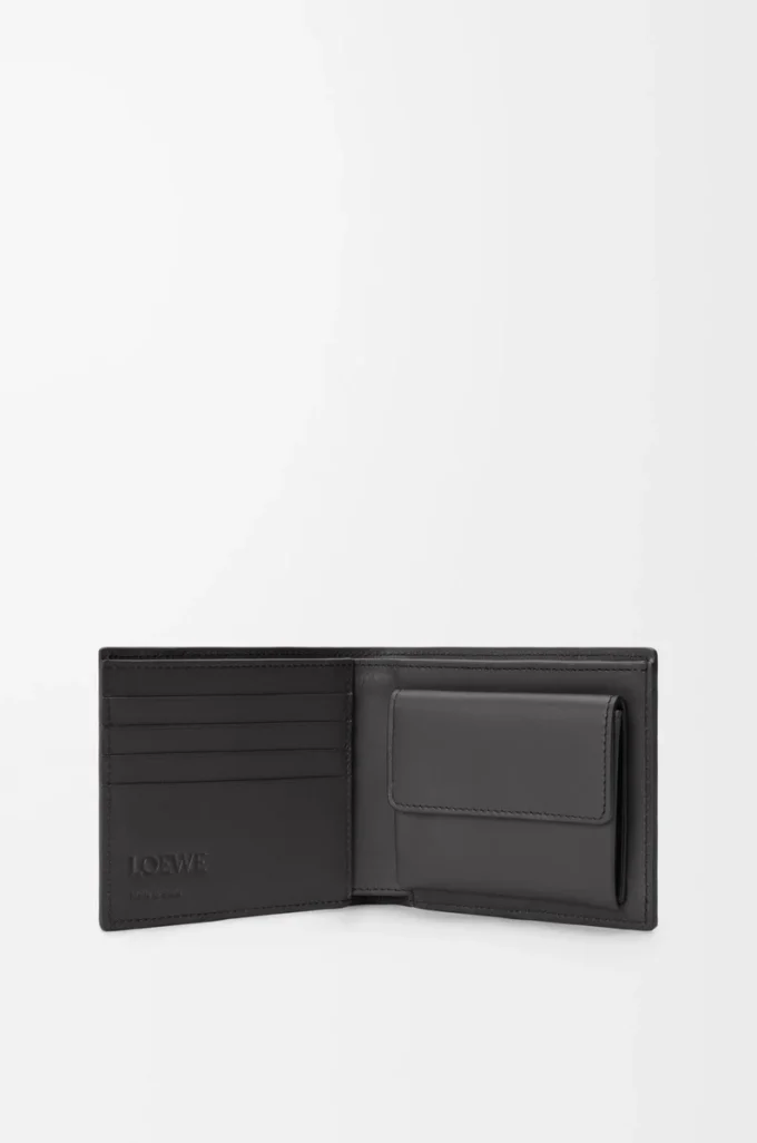 Puzzle bifold myntplånbok i klassiskt kalvskinn Asphalt Grey/Storm Blue Puzzle bifold myntplånbok i klassiskt kalvskinn Asphalt Grey/Storm Blue