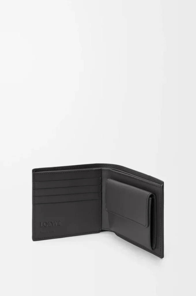 Puzzle bifold myntplånbok i klassiskt kalvskinn Asphalt Grey/Storm Blue Puzzle bifold myntplånbok i klassiskt kalvskinn Asphalt Grey/Storm Blue