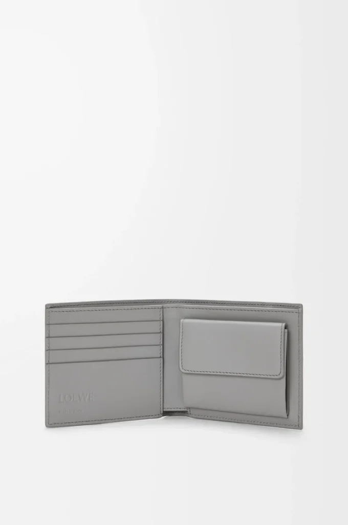 Puzzle bifold myntplånbok i klassiskt kalvskinn Winter Brown/Ash Grey Puzzle bifold myntplånbok i klassiskt kalvskinn Winter Brown/Ash Grey