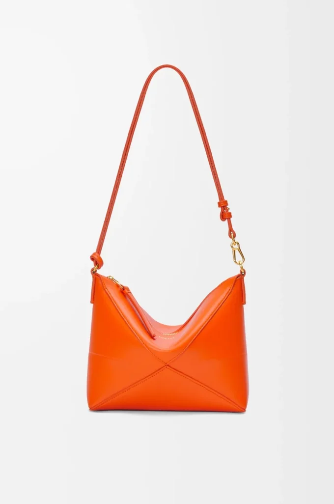 Puzzle Fold-påse i glänsande nappa-kalvskinn Vivid Orange Puzzle Fold-påse i glänsande nappa-kalvskinn Vivid Orange