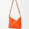 Puzzle Fold-påse i glänsande nappa-kalvskinn Vivid Orange Puzzle Fold-påse i glänsande nappa-kalvskinn Vivid Orange